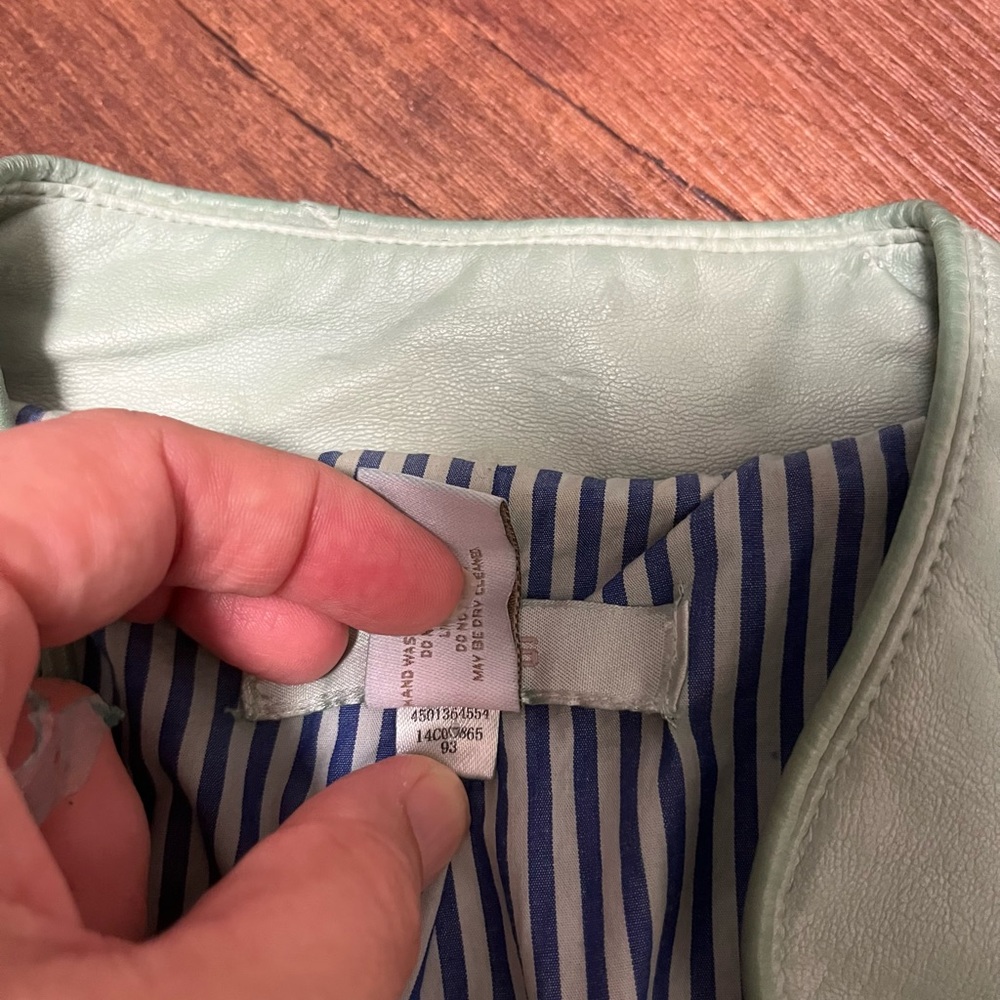 Chico’s Faux Leather Green Jacket Size 2 (US Size 12/Large) - Picture 4 of 8